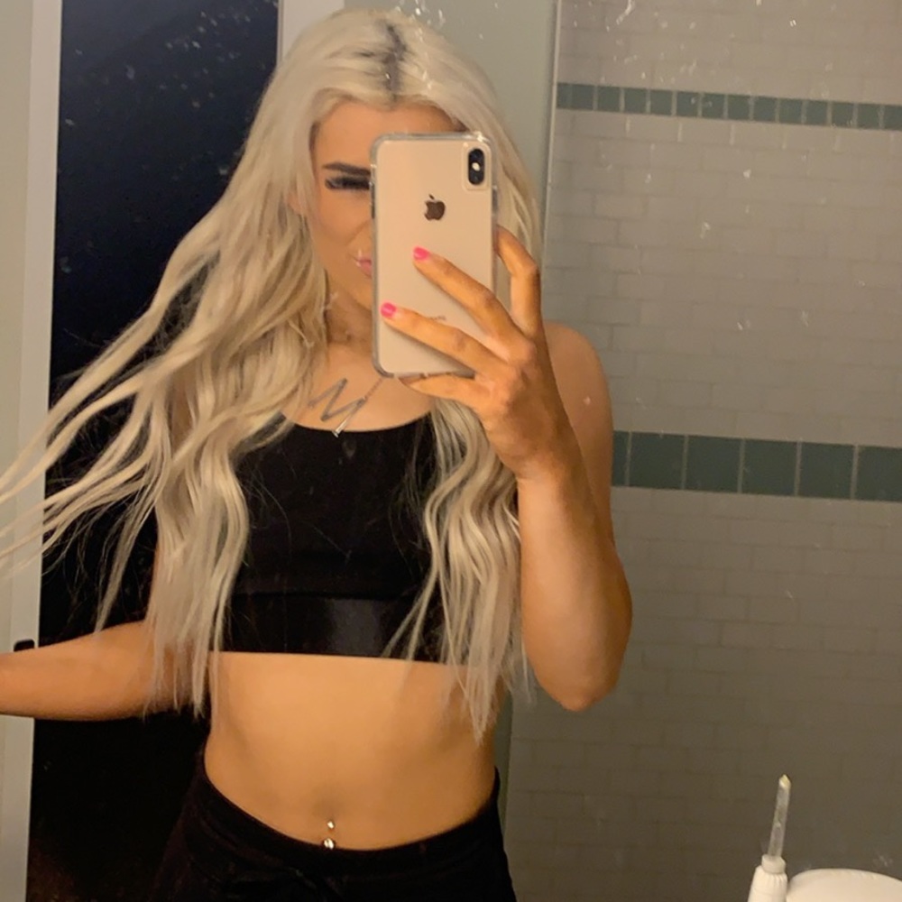 Meet your Posher, Makena